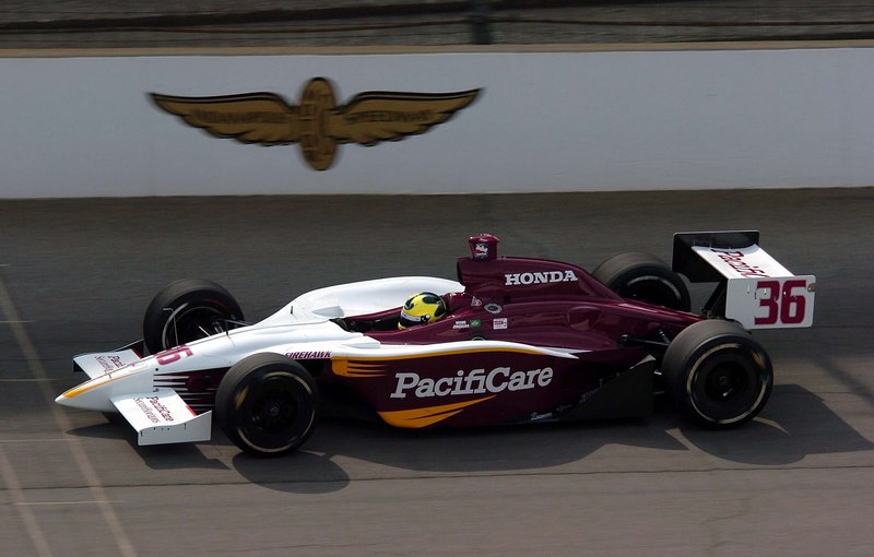Junqueira tijdens de Indy 500 in 2004
