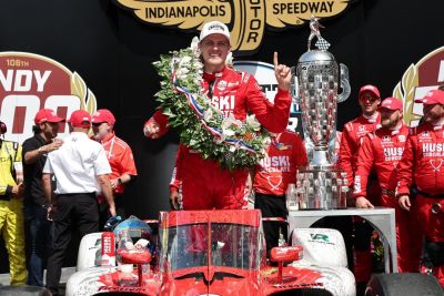 Marcus Ericsson wint de 2022 Indy 500