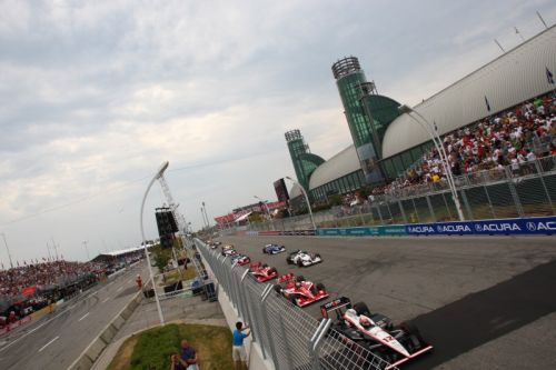 Will Power leidt de start op Toronto