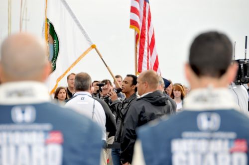 John Secada sings pre-race Anthem, St. Petersburg