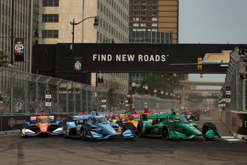 De start van de Detroit Grand Prix