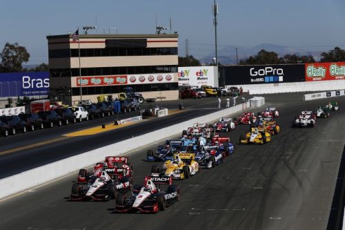 Will Power leidt de start op de Sonoma Raceway