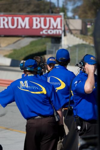 De Mathiasen crew volgt de race op Laguna Seca