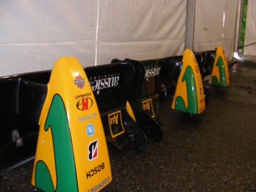 Team Australia kan wat neuzen kapot rijden