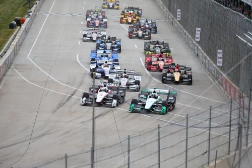 De start van de zaterdagraced op Detroit
