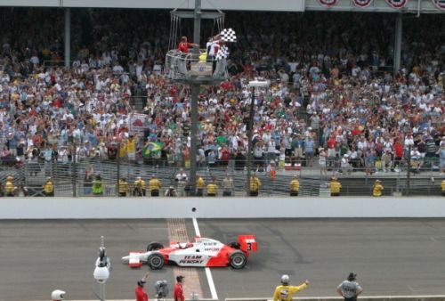 Helio Castroneves wint de 2009 Indianapolis 500