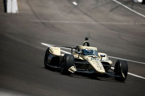 Felix Rosenqvist traint voor de Indy 500