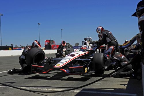 Will Power maakt een pitstop op de Sonoma Raceway
