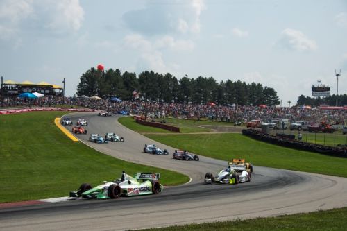 Sebastien Bourdais leidt de race voor Josef Newgarden en Ryan Hunter-Reay op Mid-Ohio