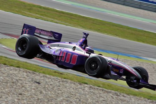 Katherine  Legge, Assen
