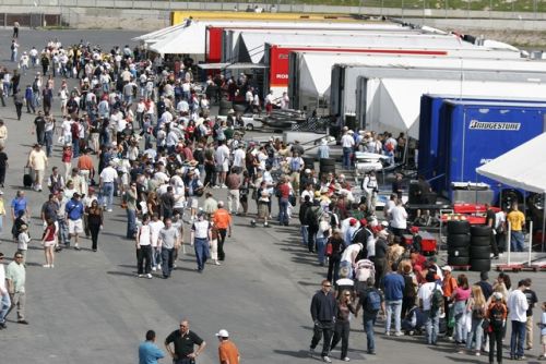 Veel fans bezochten de open test op Laguna Seca