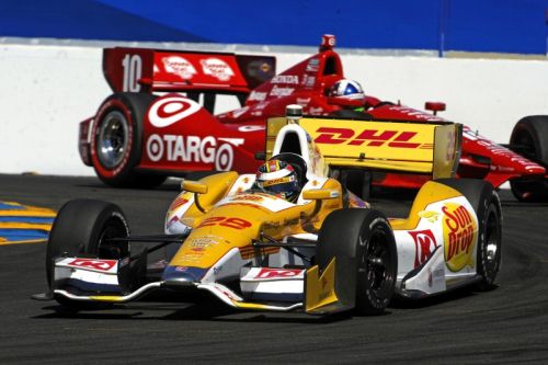Ryan Hunter-Reay voor Dario Franchitti op de Sonoma Raceway
