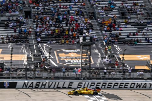 Alex Palou wint op de Nashville Superspeedway