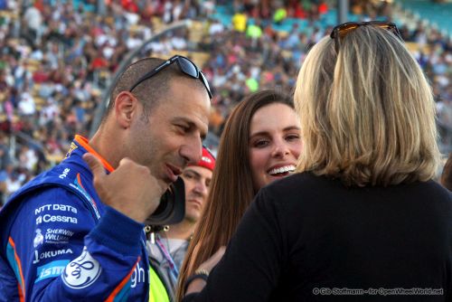 Tony Kanaan, Phoenix International Raceway
