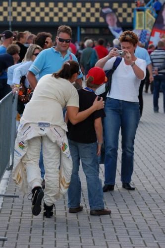 Katherine  Legge, Assen