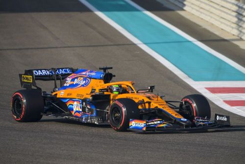 Patricio O’Ward test de Formule 1-wagen van McLaren in Abu Dhabi