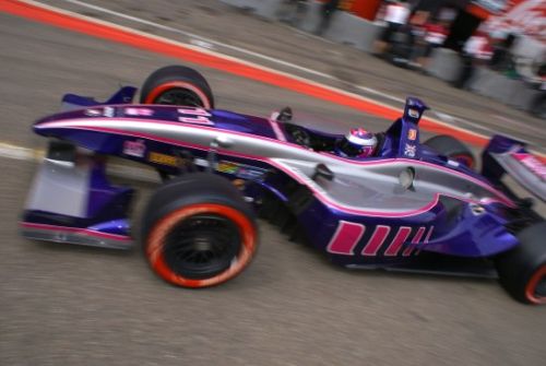 Katherine  Legge, Zolder