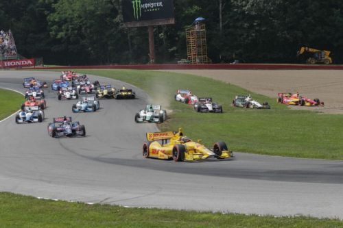 Chaos bij de start op Mid-Ohio