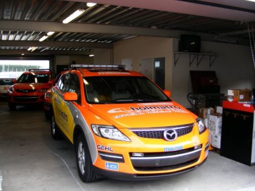 De safety trucks staan klaar