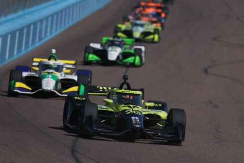Will Power voor Caio Collet op de Phoenix Raceway