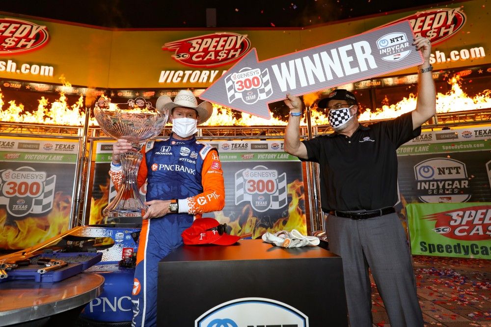 Scott Dixon wint de Genesys 300 op de Texas Motor Speedway