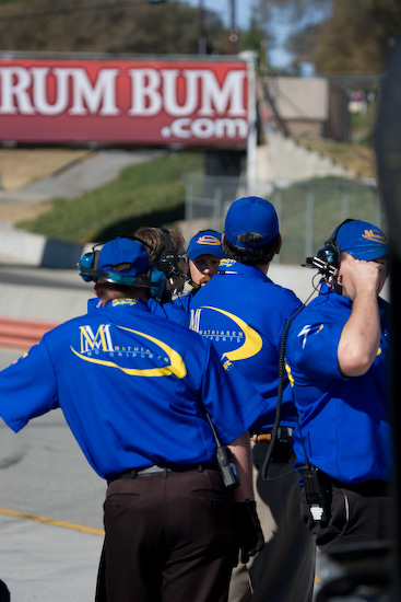 De Mathiasen crew volgt de race op Laguna Seca
