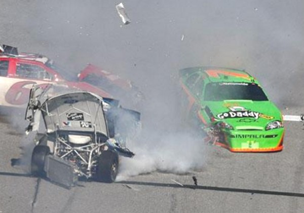 Danica Patrick crasht uit de race op Daytona