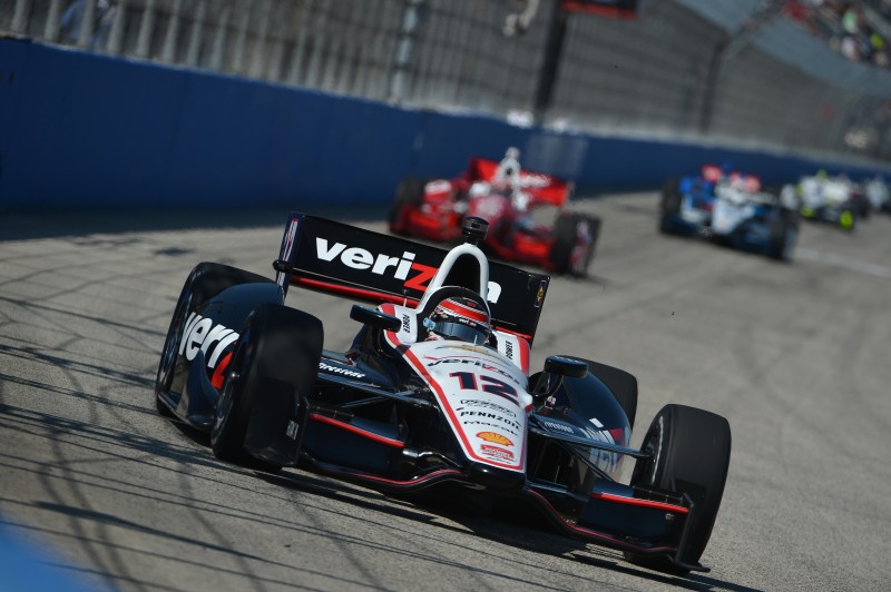 Will Power voor Tony Kanaan op de Milwaukee Mile