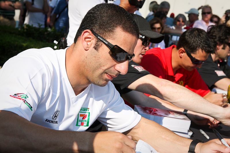 Tony Kanaan, Saturday Autograph session Indianapolis Speedway