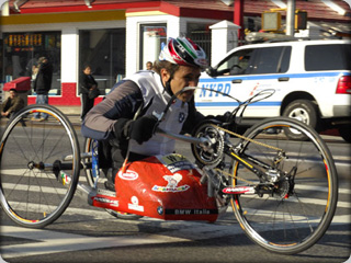 Alex Zanardi in de New York City marathon
