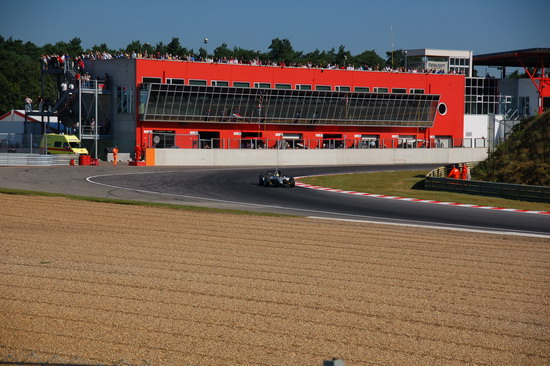 Ryan  Dalziel, Zolder