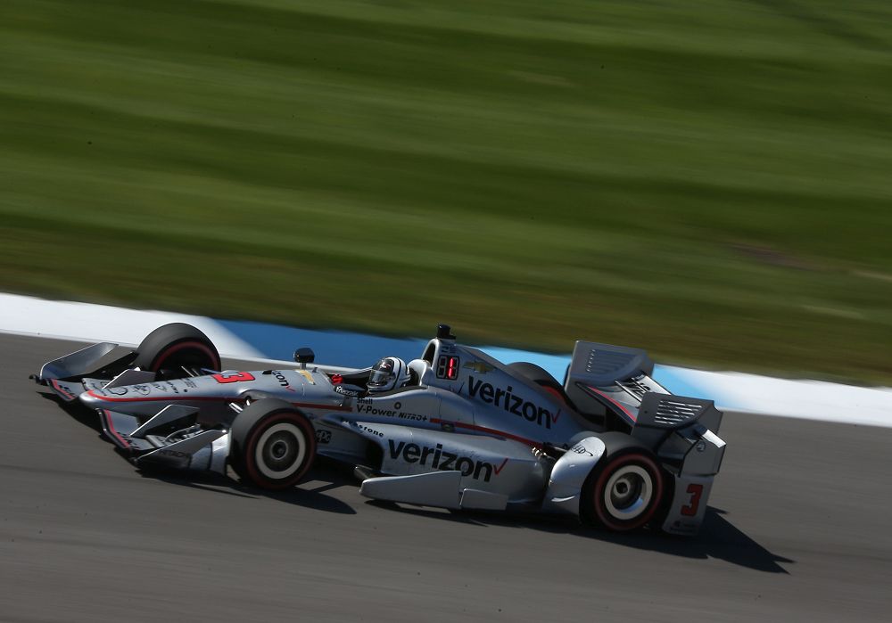 Hélio Castroneves, Indianapolis infield