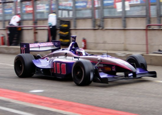 Katherine  Legge, Zolder