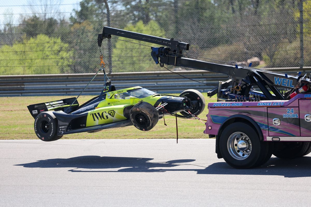 De gecrashte wagen van Will Power, Barber Motorsports Park