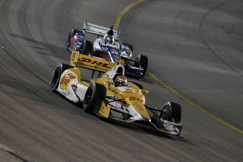 Ryan Hunter-Reay voor Marco Andretti op de Iowa Speedway