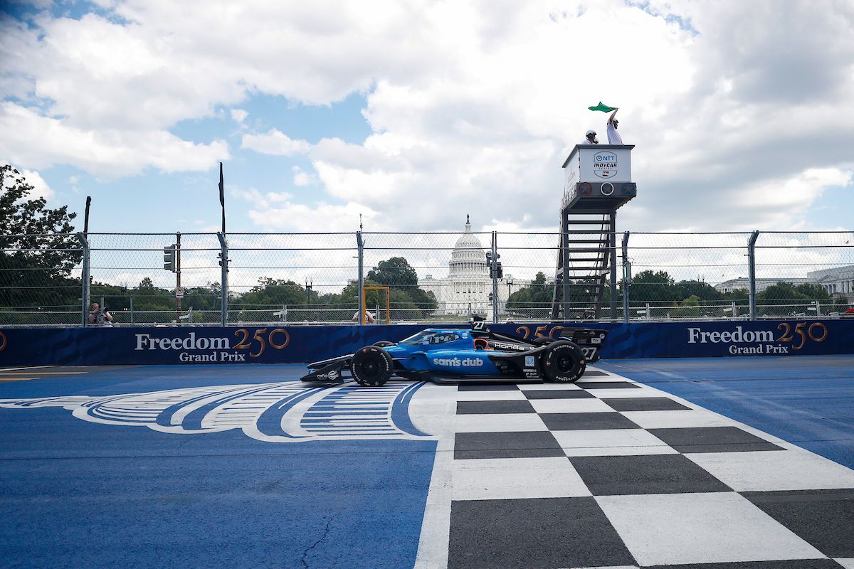 Kyle Kirkwood wint in Washington