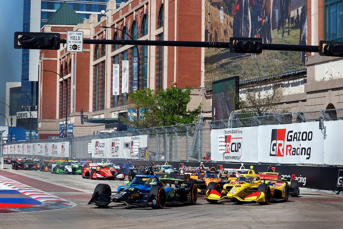Marcus Ericsson leidt de start in de Grand Prix of Arlington